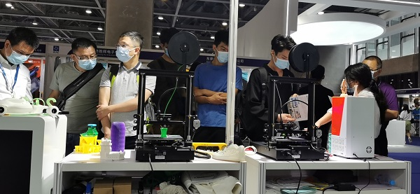 展會(huì)現(xiàn)場|開元3D打印機(jī)精彩亮相廣州電子展,助力中國智造業(yè)(圖3) 展會(huì)現(xiàn)場|開元3D打印機(jī)精彩亮相廣州電子展,助力中國智造業(yè)(圖3)